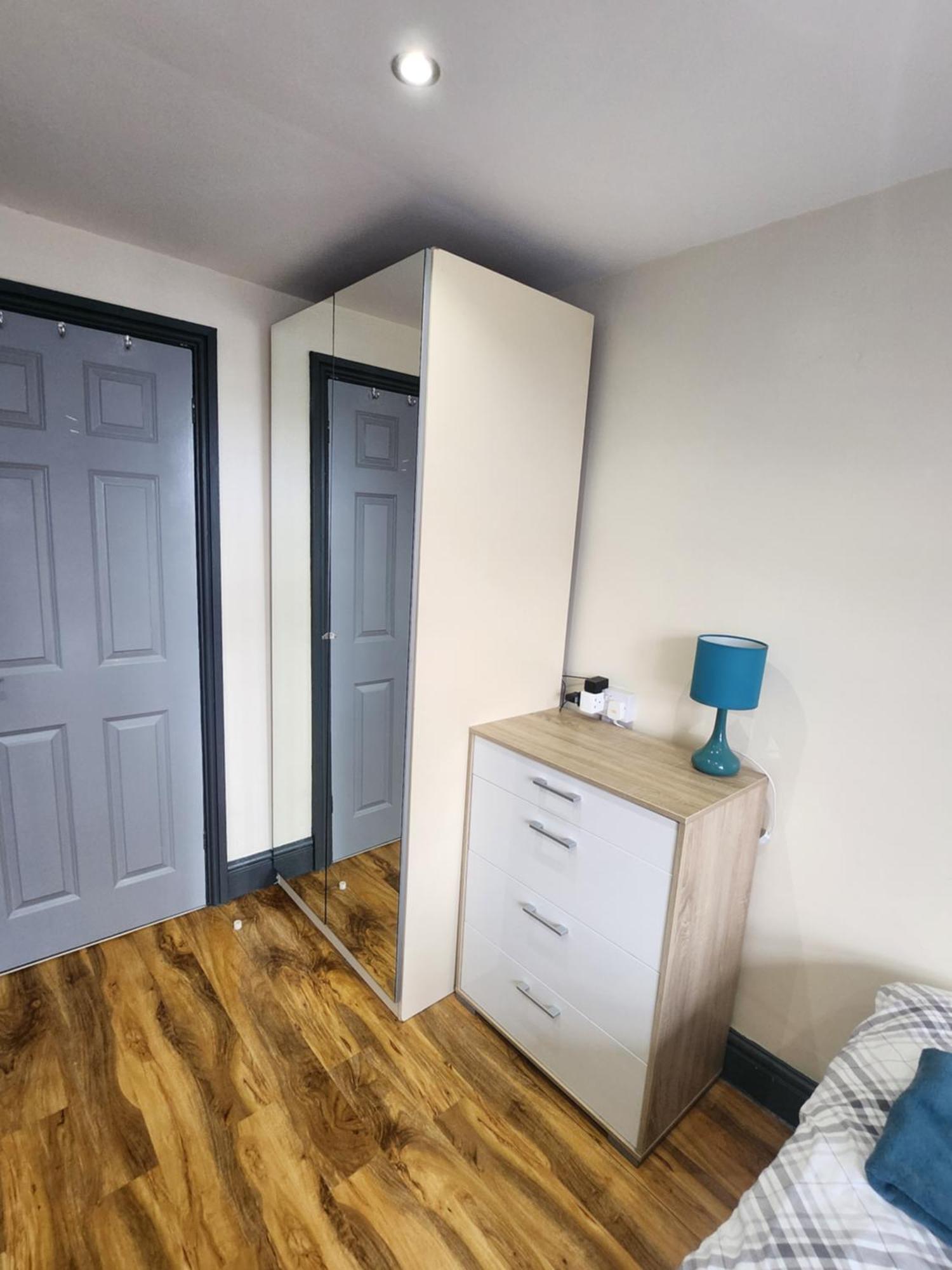 133 A Park Road Apartment Манчестър Екстериор снимка